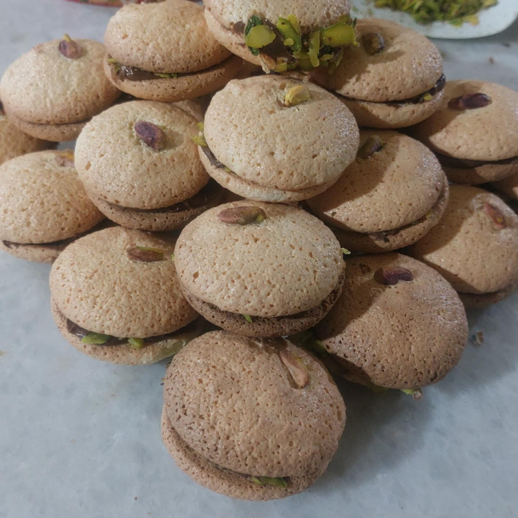 غريبة اسطنبولية بالشوكولاته