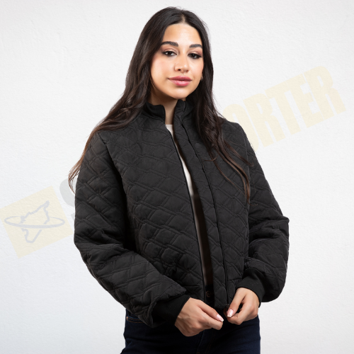 سترة قصيرة مقاومة للماء