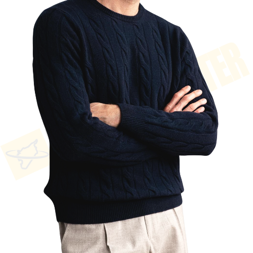 كنزة صوفية بنقشة الضفيرة