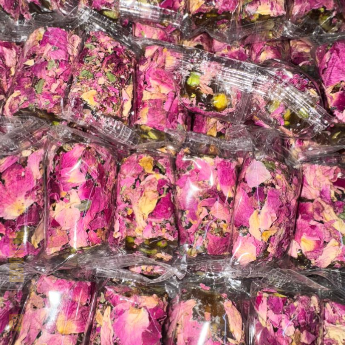 راحة مبرومة ملوكية ورد جوري